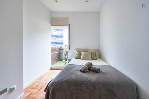 Lovely double bedroom close to Saldanha metro station