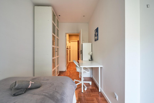 Lovely double bedroom close to Saldanha metro station - Gallery - 8