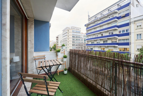 Attractive double bedroom not far from São Sebastião metro station - Gallery - 9