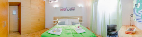 Homely 2-bedroom apartment next to Valle Aurelia Train Station