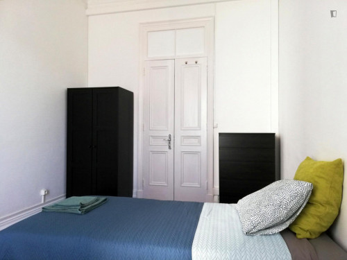 Very cosy single bedroom in Ponta Delgada