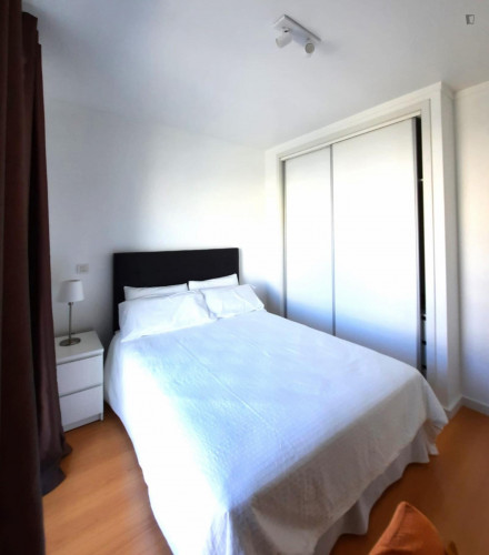 Beautiful double bedroom with view São Jorge Castle