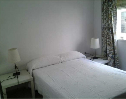 Bright double bedroom near Facultad Bellas Artes, Sevilla