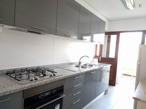 Sunny and spacious 4-bedroom apartment in Montes Claros - Gallery - 18