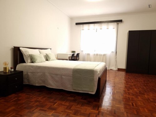 Sunny and spacious 4-bedroom apartment in Montes Claros - Gallery - 21