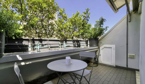 Bright 2-bedroom apartment close to the Università degli Studi di Milano