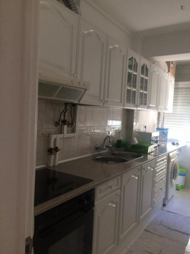 Single Bedroom in a 4-bedroom apartment