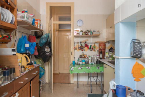 Comfy double bedroom near the Intendente metro - Gallery - 8