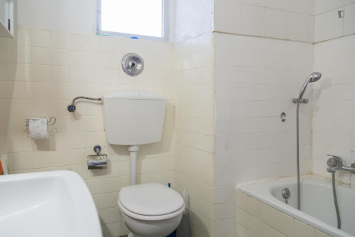 Comfy double bedroom near the Intendente metro - Gallery - 7