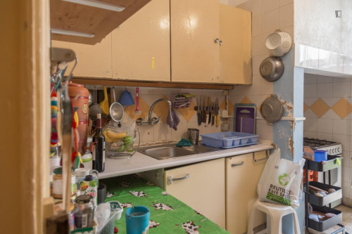 Comfy double bedroom near the Intendente metro - Gallery - 9