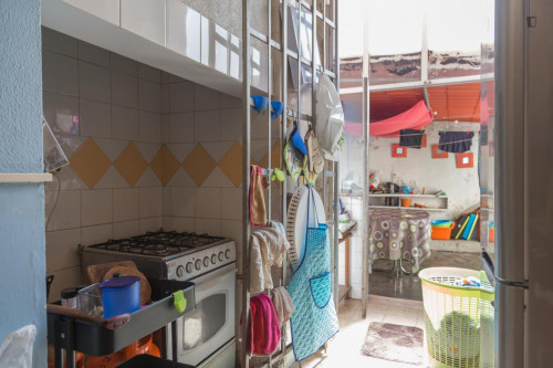 Comfy double bedroom near the Intendente metro - Gallery - 10