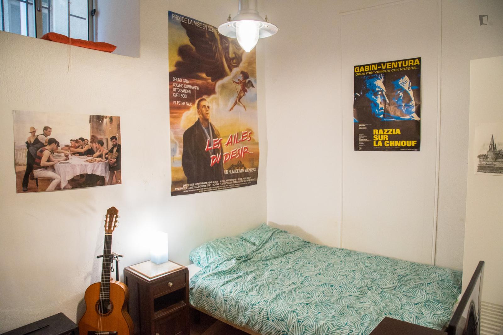  Comfy Double Bedroom Near The Intendente Metro With No Kitchen Available  -  Comfy double bedroom near the Intendente metro with no kitchen available  - Gallery -  1