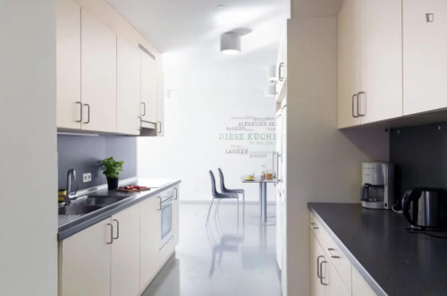 Comfortable single bedroom near Kagran metro - Gallery - 7