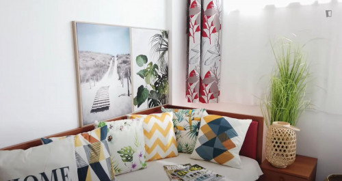 Comfortable single bedroom near Kagran metro