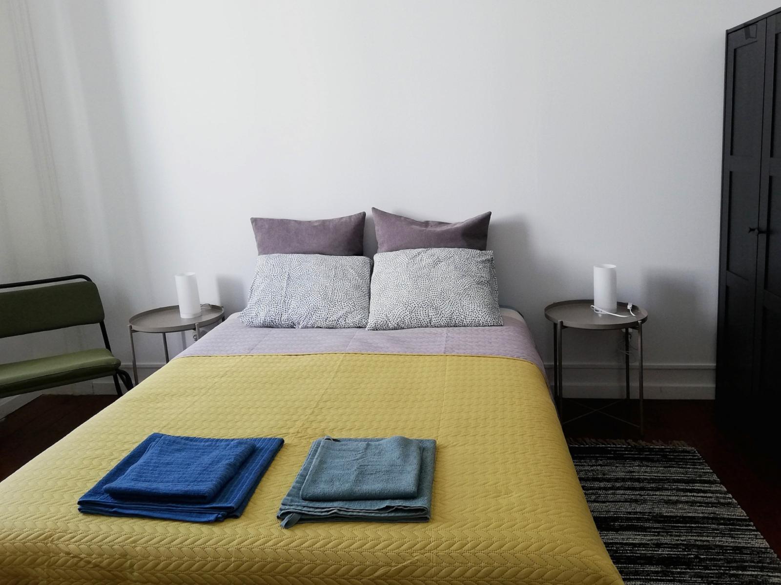  Double Bedroom In 5-Bedroom House  -  Double bedroom in 5-bedroom house  - Gallery -  1