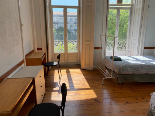 Bright twin bedroom near the Picoas metro -2