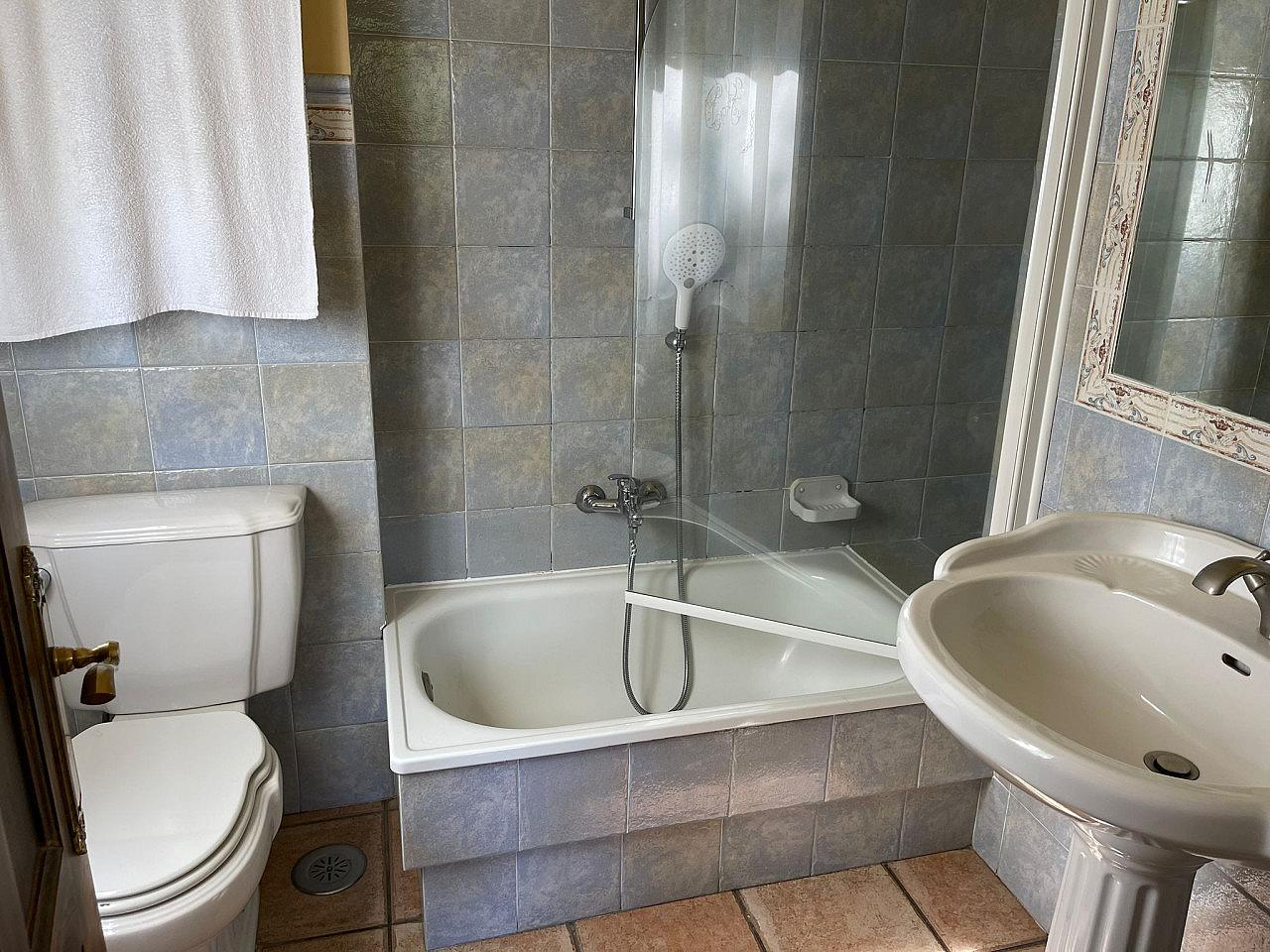  Private Room  -  Charming house near Estación de tren Pousa-Crecente  - Gallery -  36