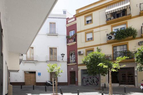 Charming 2-bedroom apartment next to Universidad de Sevilla: Facultad de Bellas Artes - Gallery - 8