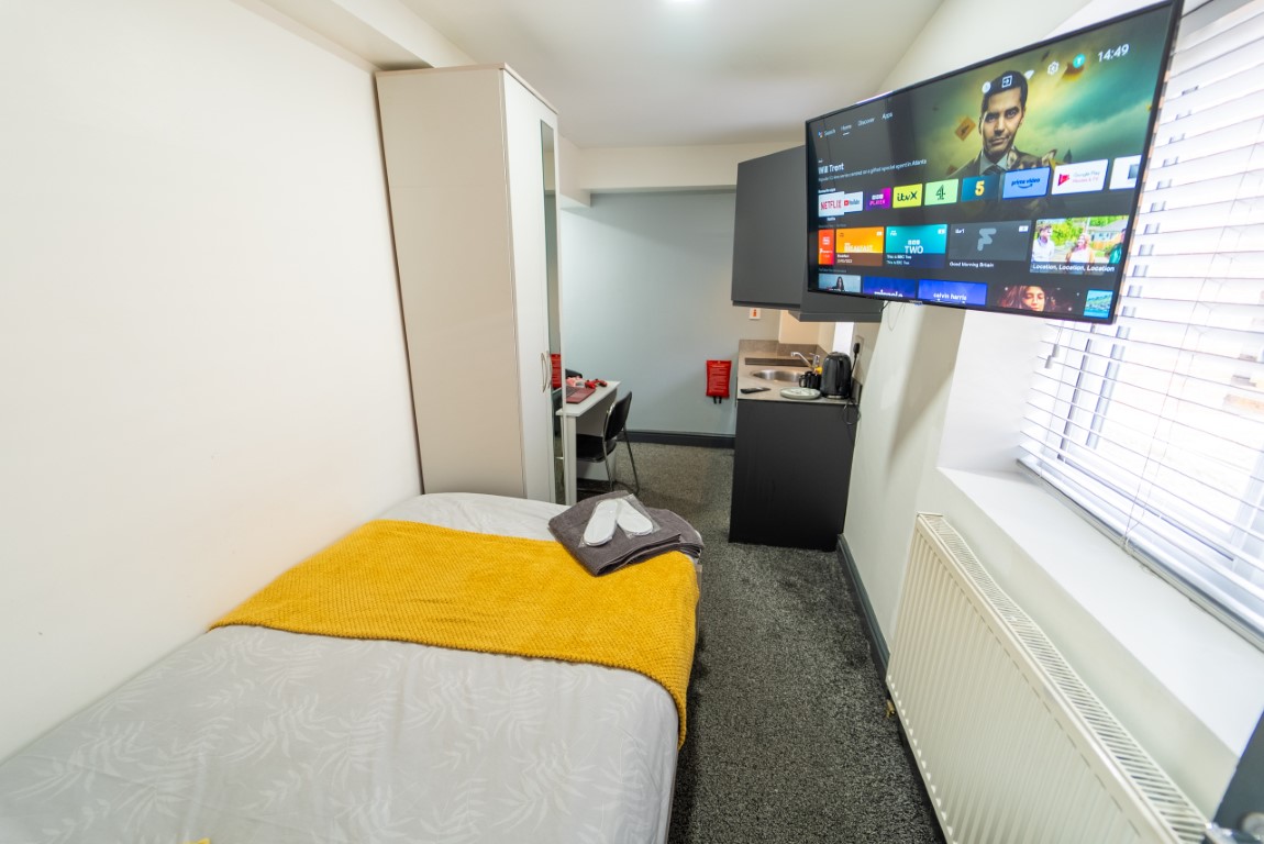  Studio Standard  -  76 Bournbrook Road  - Gallery -  13