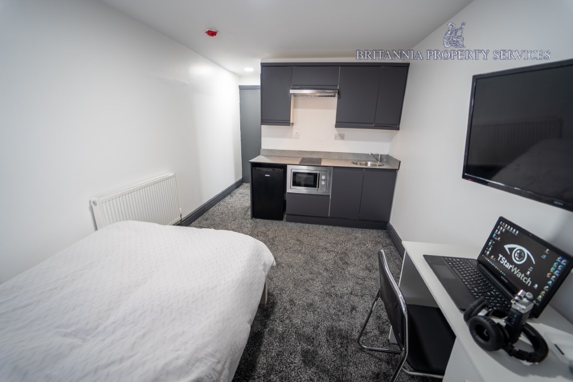  Studio Standard  -  76 Bournbrook Road  - Gallery -  12