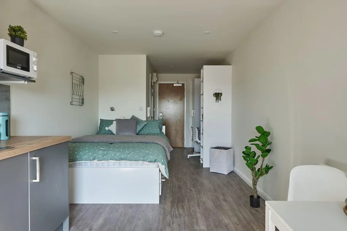  Superior Studio Plus - Courtyard View  -  The Reservoir  - Gallery -  1
