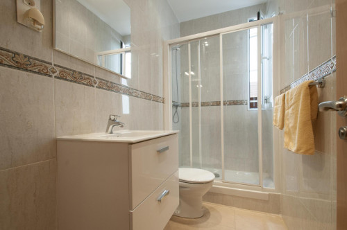 Cool 3-bedroom apartment in central Lavapiés  - Gallery -  5