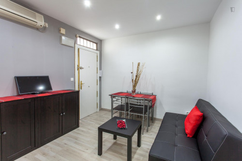 Homely 2-bedroom apartment near the Puente de Vallecas metro