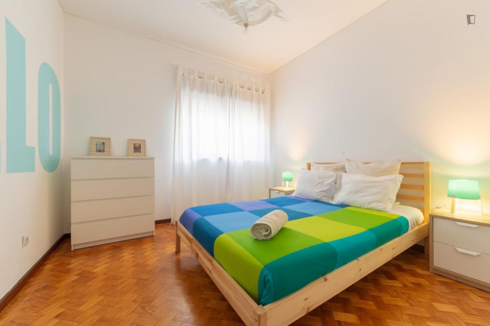 Bright 4 Bedroom Apartment Close To 24 De Agosto Metro - Bright 4 Bedroom apartment close to 24 de Agosto metro - Gallery - 1