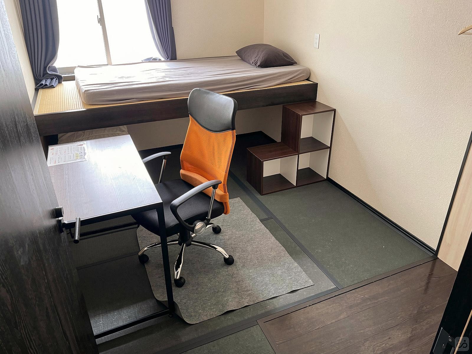 Private Twin Room With Desk&chair For Work - 3