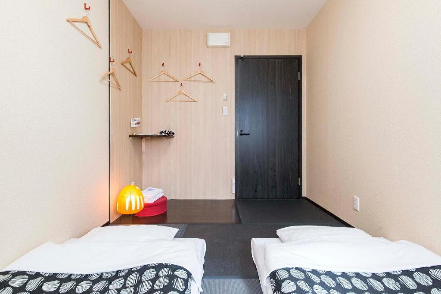 Private Twin Room With Desk&chair For Work - Charming hotel 3,5 km from the Kyoto International Manga Museum Residence - Gallery - 24