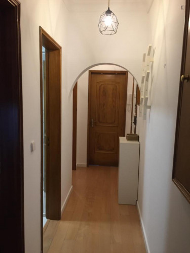 Appealing 2-bedroom apartment in Entrecampos - Gallery - 7