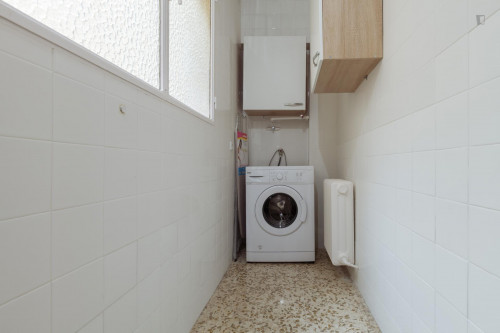 Single bedroom in a large flat, near Facultad de Derecho - Gallery - 7