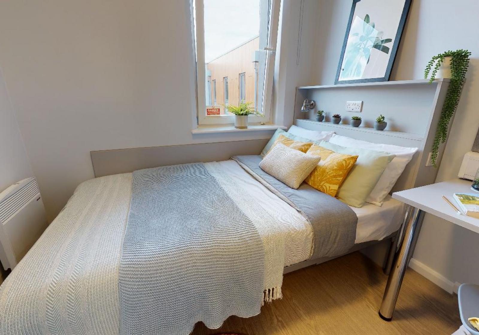 Silver En-Suite Plus  -  Will Wyatt Court  - Gallery -  1