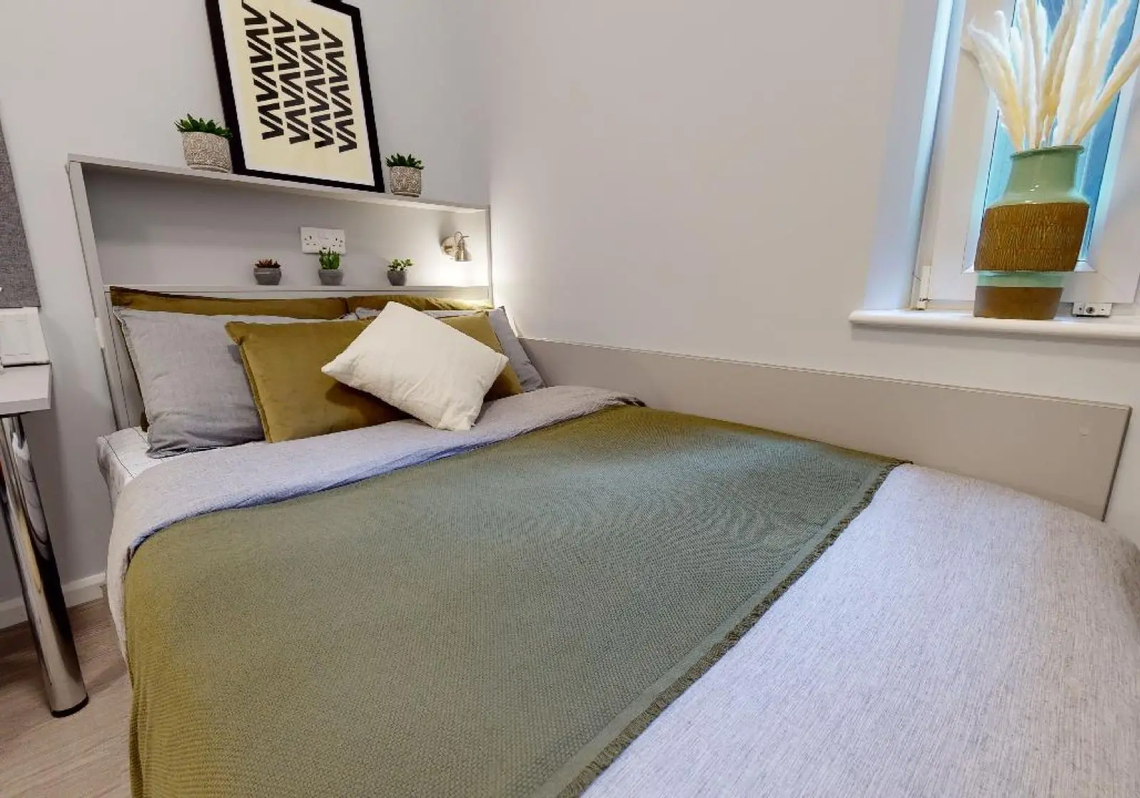  Silver En-Suite-2627  -  Will Wyatt Court  - Gallery -  2