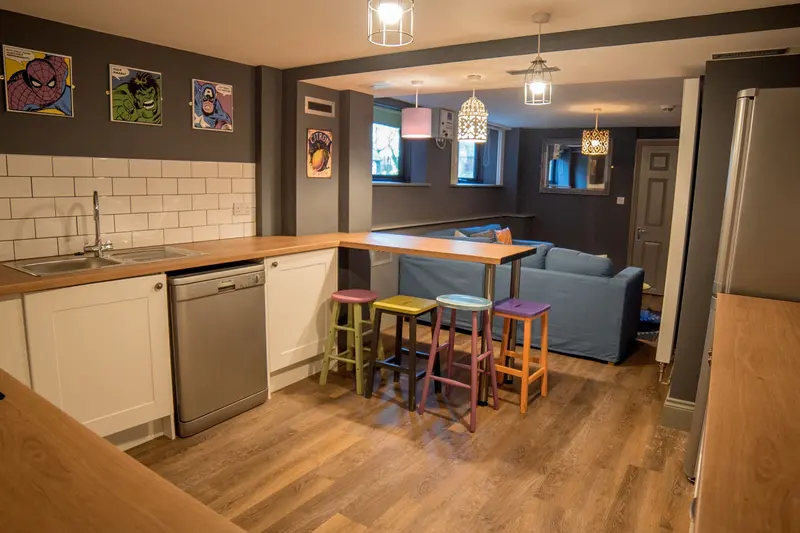  Bronze Plus Room  -  Mary Morris House  - Gallery -  8