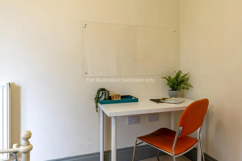  Silver Plus Room  -  Mary Morris House  - Gallery -  5