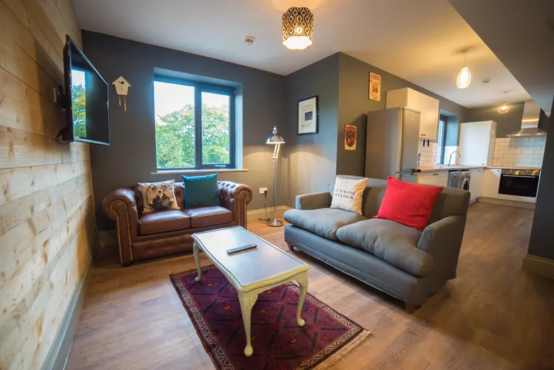  Silver Plus Room  -  Mary Morris House  - Gallery -  6