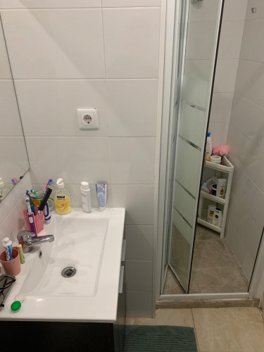 Homely double bedroom in Santa Apolónia, 2 mins away from the famous Flea Market - Gallery - 7