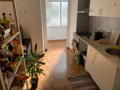 Homely double bedroom in Santa Apolónia, 2 mins away from the famous Flea Market  - Gallery -  5
