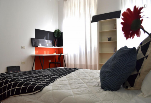 Pleasant double bedroom in the heart of Pescara