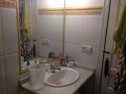 Neat double bedroom within reach of Universidad de Sevilla - Gallery - 9