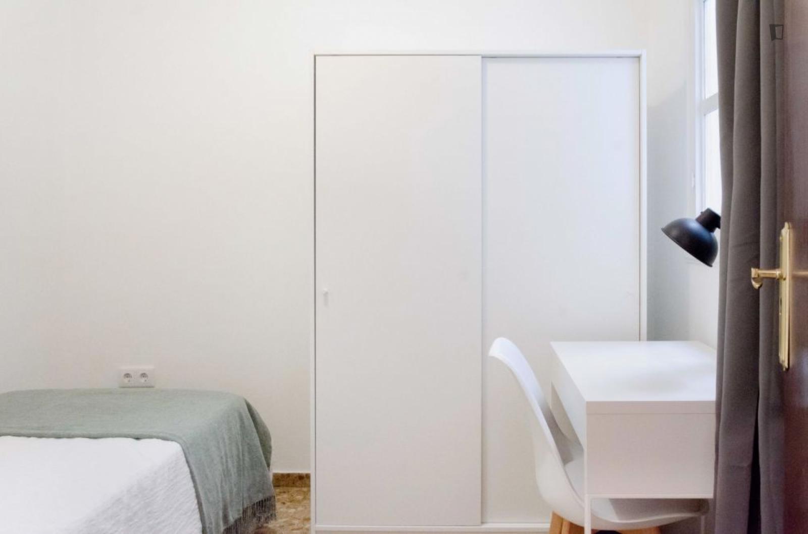  Inviting Single Bedroom In Russafa  -  Inviting single bedroom in Russafa  - Gallery -  1