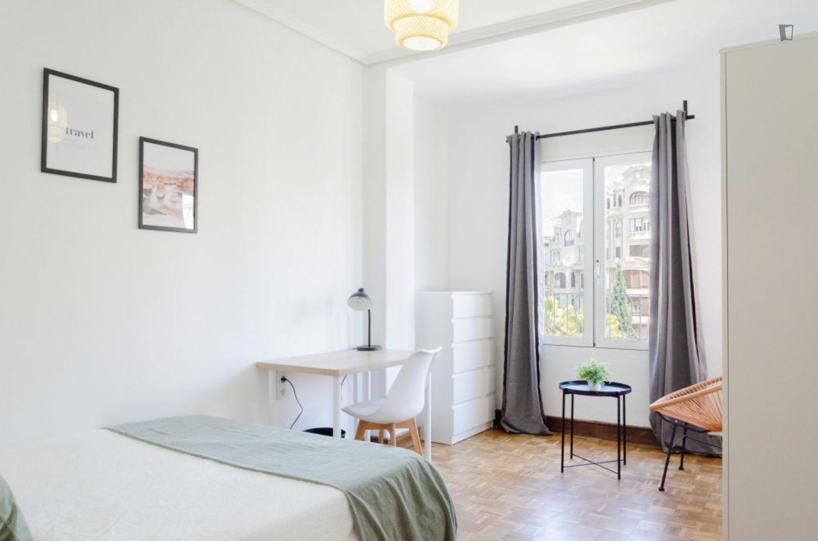  Luminous Double Bedroom In Russafa  -  Luminous double bedroom in Russafa  - Gallery -  1