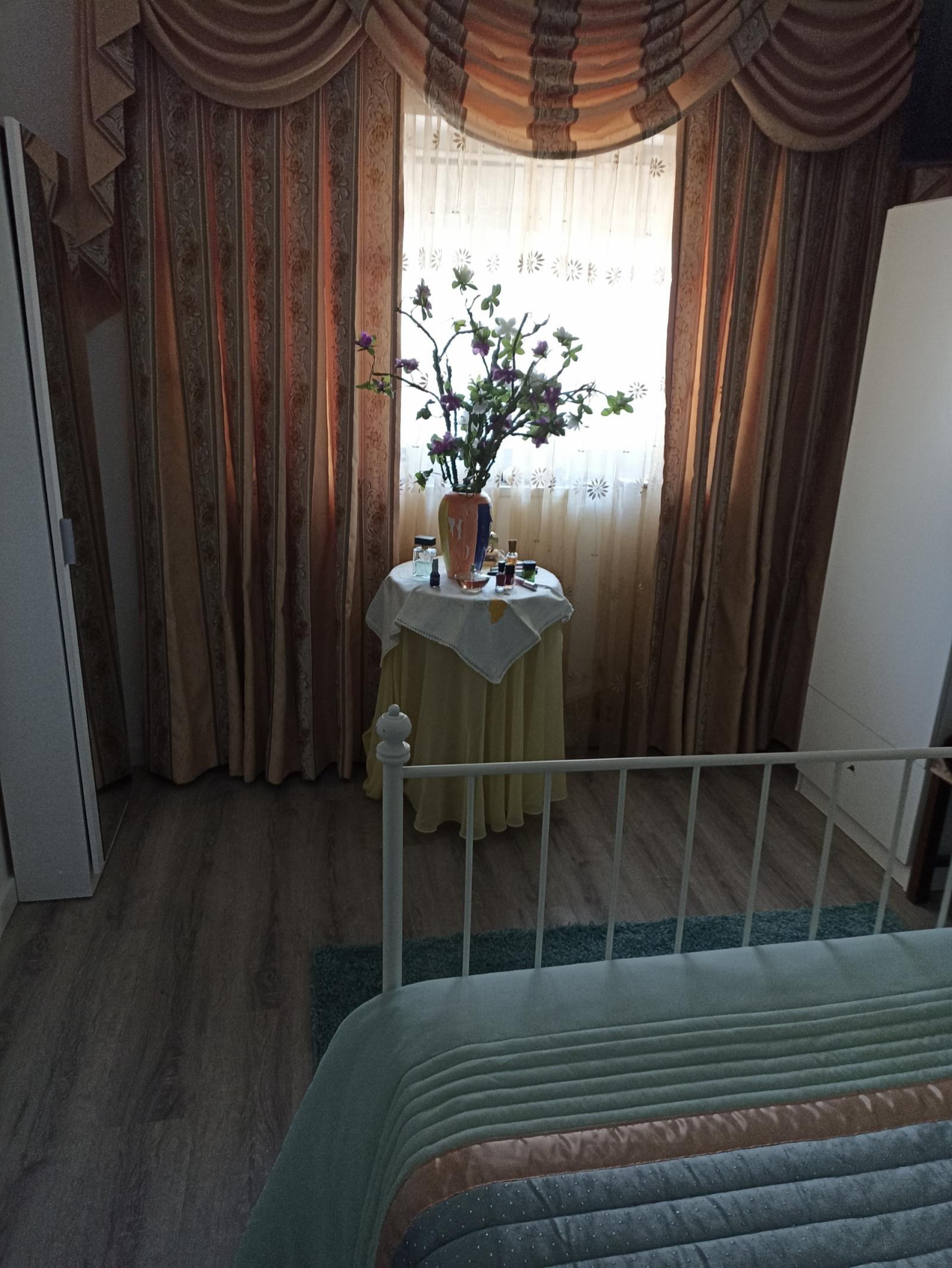 Lovely Double Bedroom In Carapita, Ourém - 1