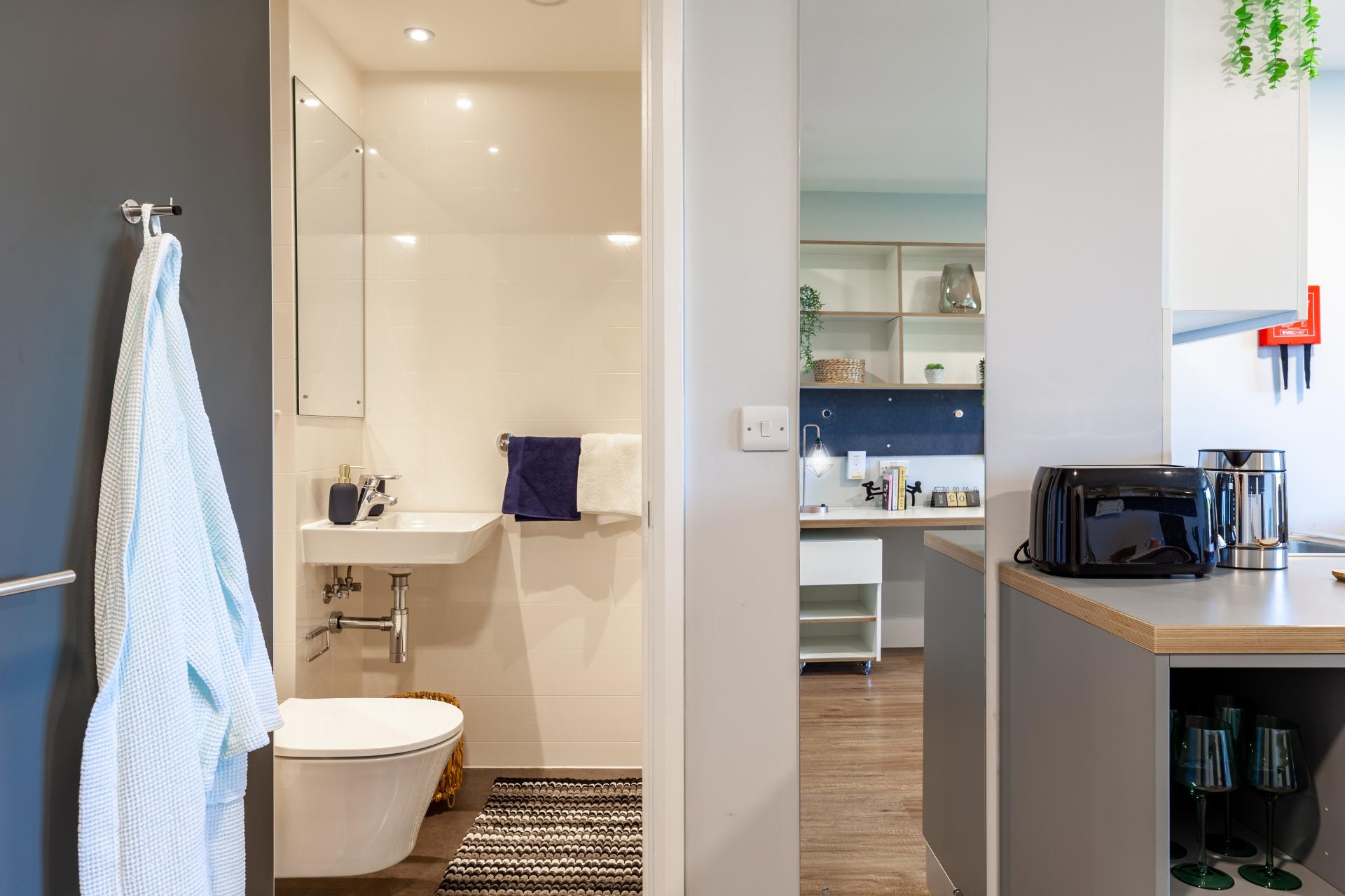 Luxury Gold Studio - West Way Square - Gallery - 4