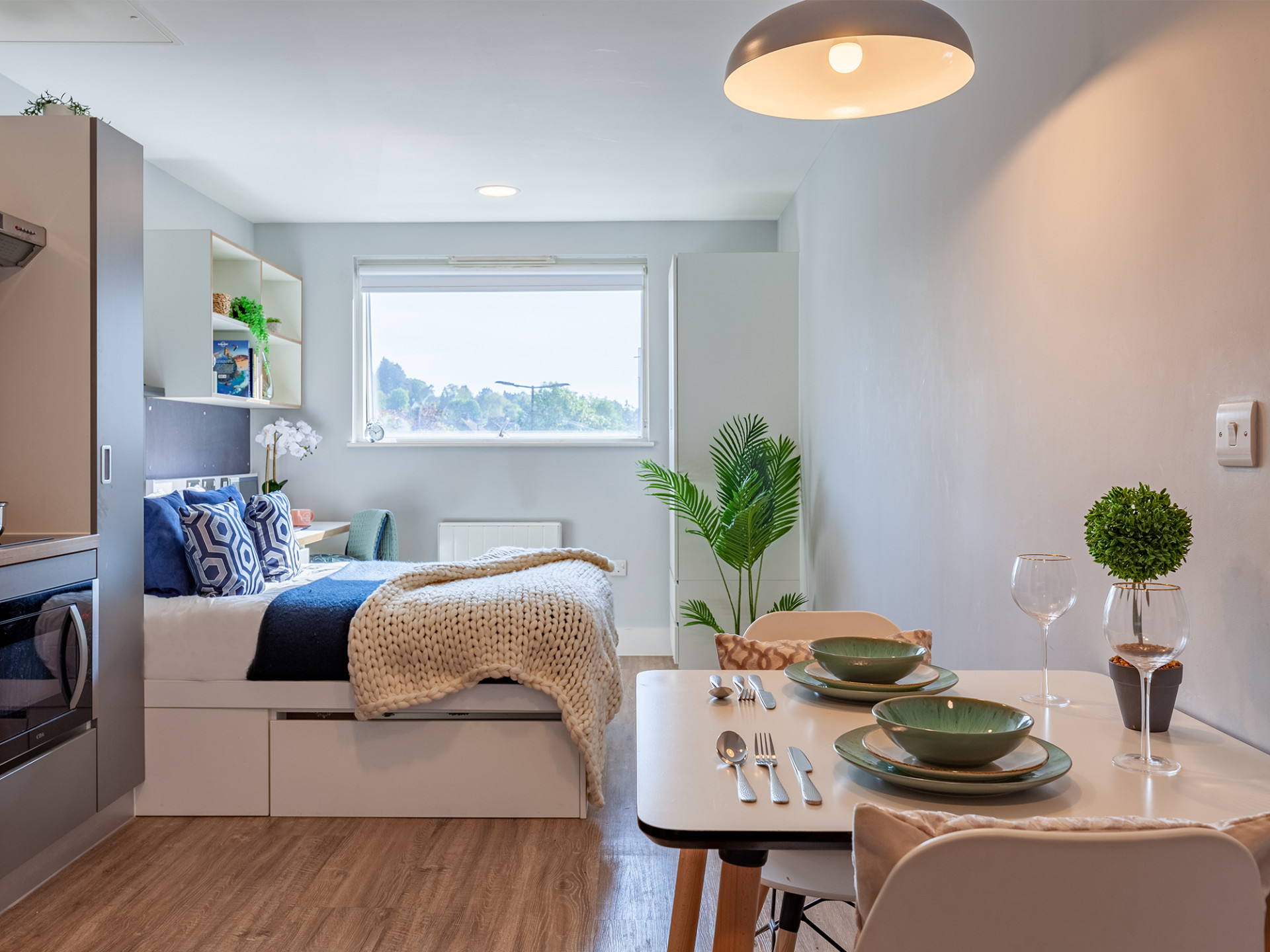  Premium Studio  -  West Way Square  - Gallery -  6