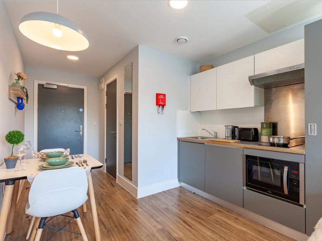  Premium Studio  -  West Way Square  - Gallery -  14