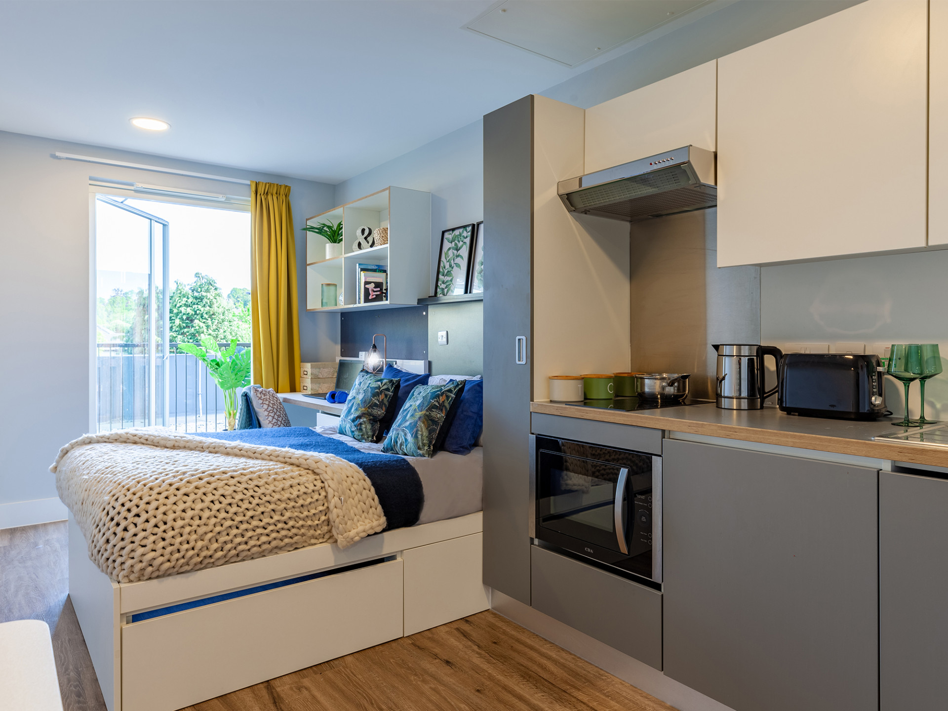  Superior Studio Terrace  -  West Way Square  - Gallery -  2