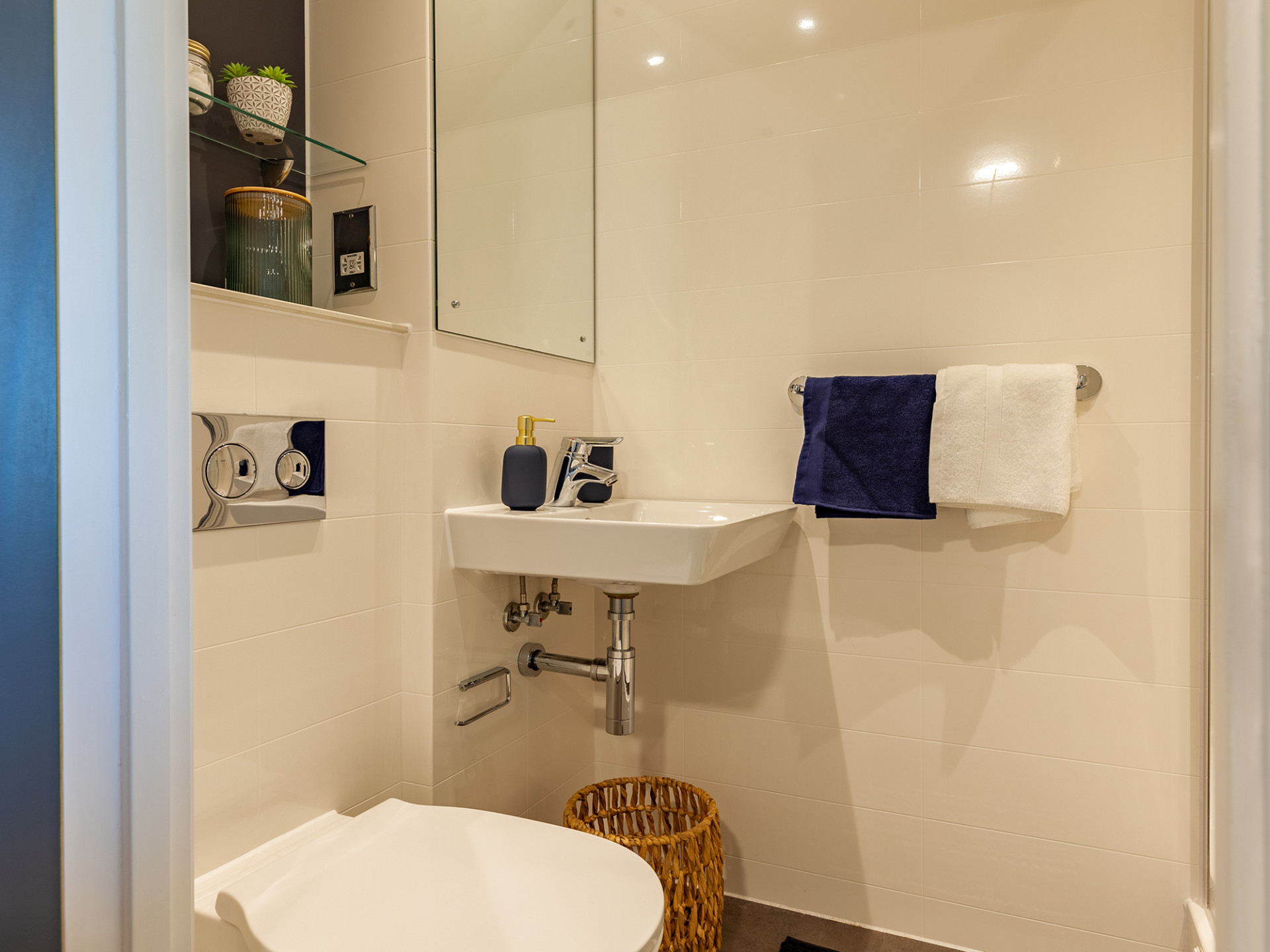  Luxury Studio  -  West Way Square  - Gallery -  13
