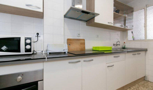 Bright double bedroom near Campus de Fuentenueva UGR - Gallery - 9
